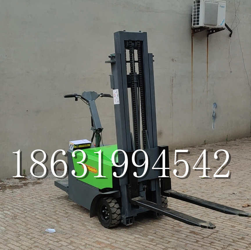 大庆市优程全电动叉车插腿式堆高车液压装卸车1.5吨升高小型站驾式铲车